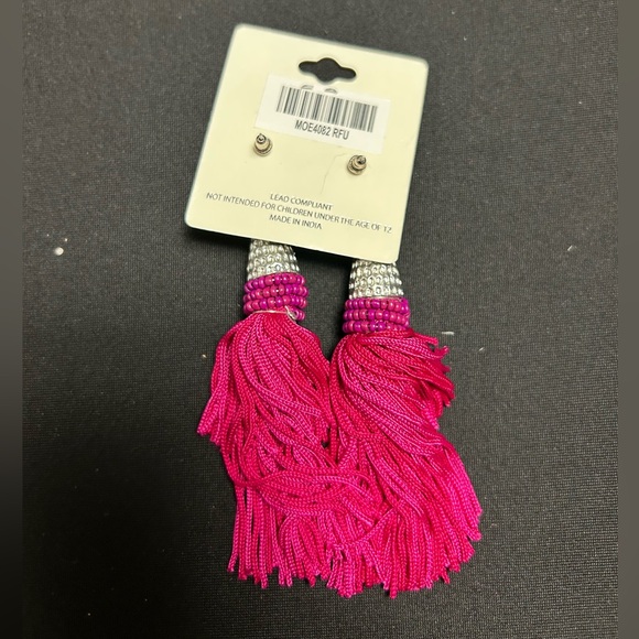 NWT Mai Collection Fuchsia Long Tassel Silver Vintage Boho Chic Earrings - Picture 2 of 3